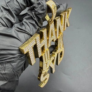 Pendentif Lettre 'Thank U Syd' Plaqué Or avec Micro-Incrustation de Strass en Cristal, Breloque Thème Unisexe Style Hip-Hop, Cadeau - Product Image 5
