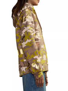 Ensemble décontracté deux pièces pour femme : sweat-shirt à col montant et short tie-dye camouflage bleu – Tenue de détente et streetwear d'été - Product Image 2