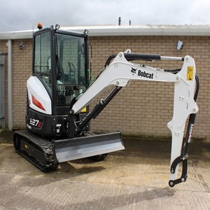 รถขุดขนาดเล็ก Bobcat E27 ที่ทนทาน ออกแบบมาเพื่ออายุการใช้งานยาวนาน โครงสร้างเหล็กแข็งแรง และประสิทธิภาพที่เชื่อถือได้ - Product Image 1