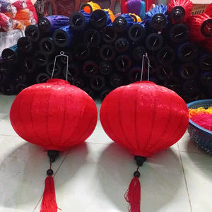 โคมไฟเวียดนามงานฝีมือผ้าไหมสำหรับงานเฉลิมฉลองและการตกแต่งแบบดั้งเดิมของเวียดนาม - Product Image 1