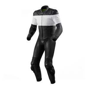 Combinaison de course en cuir pour moto, design personnalisé noir et blanc, combinaison de motard en cuir pour course rapide avec protection premium - Product Image 1
