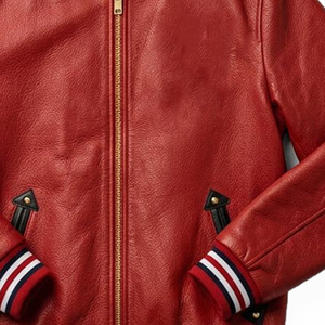 Nouvelle veste bomber en cuir d'agneau véritable rouge pour fraternité, avec fermeture éclair intégrale sur le devant et manches longues pour hommes — Commandes OEM en gros 2026 - Product Image 3