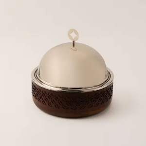 หม้อตุ๋นสแตนเลสและไม้หุ้มฉนวนอย่างดี พร้อมฝาโดม ตกแต่งสวยงาม ใช้เสิร์ฟอาหารร้อน - Product Image 3