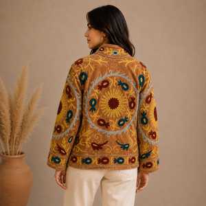 Veste en velours de coton brodée, fabriquée à la main, pour femme, style bohème, festival, artisanale, chaude, pour l'hiver, motif floral folklorique, vêtement d'extérieur - Product Image 5