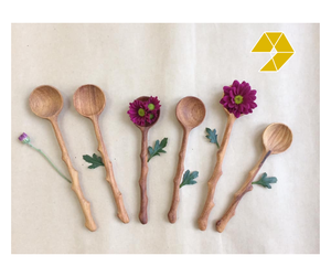 Cuillère en bois artisanale en forme de branche d'arbre, cuillère de cuisine en bois naturel du Vietnam, cuillère décorative en bois de branche d'arbre avec logo personnalisé, bois rouge - Product Image 1