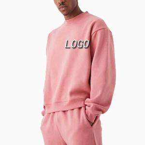 Ensemble de survêtement pour hommes : veste ajustée et pantalon épuré, conçus pour la confiance et la mobilité - Product Image 3