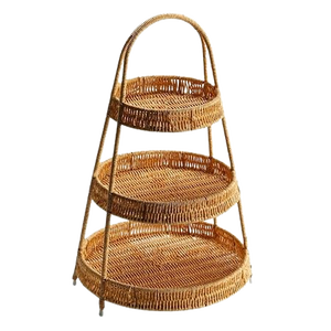 Support à gâteau en bois à deux niveaux, forme ronde avec anneau de poignée en métal - Product Image 5