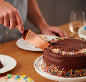Espátula para Pastel Clásica en Oro Rosa, Perfecta para Cortar Pasteles de Boda, Servir Postres, Fiestas, Eventos Festivos y Uso Diario - Product Image 5