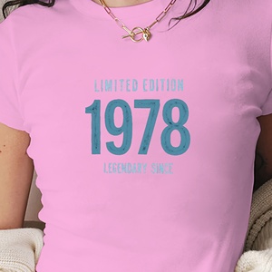Légendaire t-shirt court à la mode pour femmes design édition limitée 1978 - Product Image 2