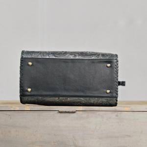Sac à main en cuir de luxe avec motif floral en relief, sac à poignée supérieure noir durable - Product Image 3