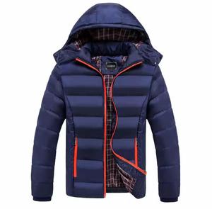 Veste longue matelassée à capuche pour homme, hiver, décontractée, à carreaux, fermeture éclair sur le devant, épaisse, rembourrage en polyester, coque tissée - Product Image 3
