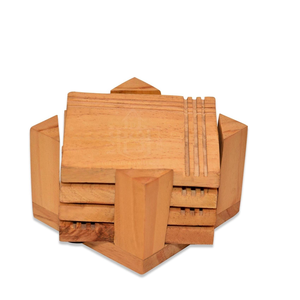 Posavasos cuadrados modernos de nogal, diseño único, artísticos, de madera, resistentes al calor, sostenibles, de blossom craft india - Product Image 6