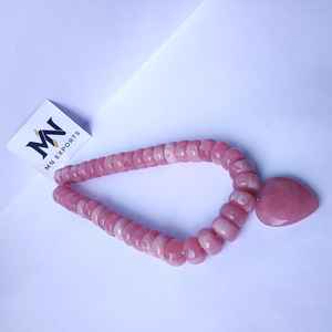 Collar con Colgante de Resina, Collar de Resina con Brillo Oceánico, Collar de Resina con Flor Natural, Amuleto Místico, Artesanía de Resina - Product Image 1