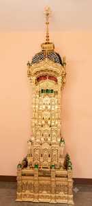 Meuble commercial décoratif incurvé de style antique traditionnel, en bois fait main, pour le festival du Muharram et la Ziyarat de l'Imam Houssein A.S. - Product Image 5