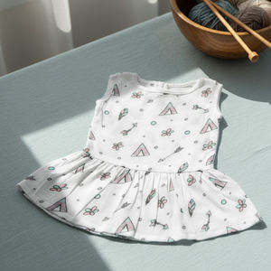Robe en coton douce et élégante pour bébé fille avec un design charmant et une coupe confortable pour tous les jours et les moments spéciaux - Product Image 5