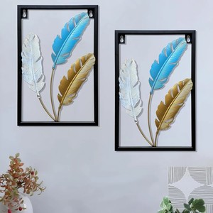 Décoration murale moderne de luxe en métal doré et blanc avec plumes, sculpture murale élégante avec cadre, décoration murale suspendue - Product Image 3