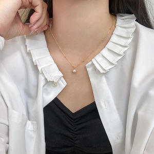 Collier de perles d'eau douce naturelles haut de gamme avec lumière intercalaire pour femmes, design de niche, accessoires de cou en gros - Product Image 1