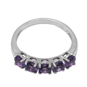 CELEBRATION GEMS JEWELLERY Bague de fiançailles de luxe en argent sterling 925 plaqué rhodium avec pierre précieuse rouge taille ovale et sertissage pavé - Product Image 3