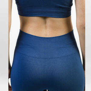 Leggings Cortos de Cintura Alta para Mujer, Color Sólido, Tejido Elástico, Sin Costuras, Pantalones de Yoga para Todas las Temporadas, Azul - Product Image 3