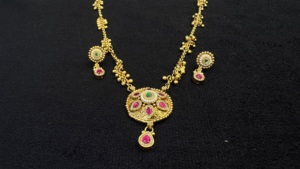 Conjunto de Collar y Pendientes Chapados en Oro para Mujer TISHYA DIAMOND con Piedras de Rubí, Corte Brillante Redondo, Joyería Étnica de Aleación para Boda - Product Image 4