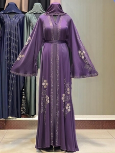 Soldes d'été : Abaya Modeste de Dubaï à Manches Longues, Perlée et Pailletée, Traditionnelle, Faite à la Main, pour Mariage, en Polyester Respirant, Col en V pour Femme - Product Image 2