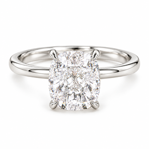 Bague de fiançailles classique solitaire en or blanc avec diamant taille coussin et quatre griffes pour femme - Product Image 1
