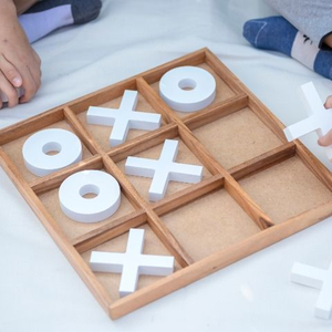 Jeu de stratégie Tic Tac Toe en bois classique moderne, plateau de jeu éducatif pour la famille, jouet de puzzle de table - Product Image 1