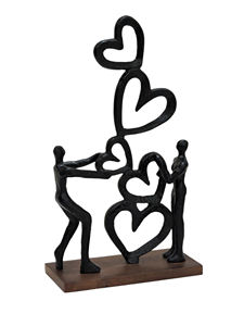 Sculpture artisanale en aluminium noir de couple avec cœurs montants, statue abstraite de l'amour sur socle en bois, décoration artistique moderne pour anniversaire - Product Image 3