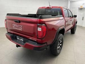 Voiture d'occasion fiable 2024 GMC Canyon AT4X 4 portes Crew Cab 4x4 <span class=keywords><strong>SB</strong></span> (2.7L 4 cylindres Turbo 8A) - Product Image 4