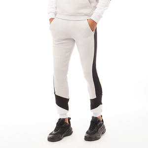 Conjunto Deportivo Casual para Mujer, Corte Regular, Color Sólido, con Logotipo Personalizado, Forro Polar Técnico, Pantalones Deportivos, Invierno 2027 - Product Image 4