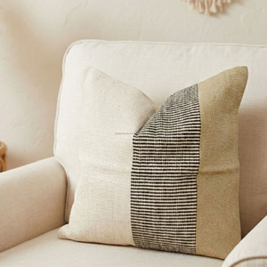 Housse de coussin vert olive tissée à la main, décorative, avec franges aux coins, texturée, style bohème, coussin d'appoint pour la maison de campagne - Product Image 4