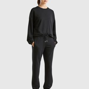 Sweat-shirt pour femme à col rond et manches longues, imprimé avec un logo personnalisé de haute qualité, idéal pour l'hiver, meilleur prix, qualité supérieure - Product Image 6