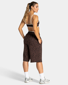 Shorts Bermuda pour femmes, imprimé léopard marron, doublure contrastée, taille élastique avec poches, doux et respirant, short premium surdimensionné - Product Image 6