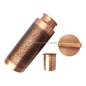 Botella de Agua de Cobre de la Mejor Calidad para Acampar al Aire Libre y Fiestas, Ecológica con Tapa, de Exportador Indio - Product Image 3