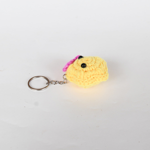 Porte-clés étoile au crochet fait main, étoile jaune tricotée, breloque de sac Amigurumi, pendentif de sac à dos, objet d'art pur, porte-clés artisanal, cadeau - Product Image 4