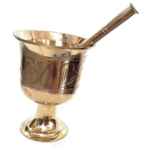 Mortero y pilón de latón de alta calidad con grabado y acabado pulido para moler café y especias manualmente, metal Imam Dasta - Product Image 1