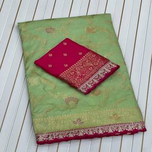 VASTRA COTTAGE Sari de Seda Dola con Bordado Meenakari Zari, Cordón y Lentejuelas, con Blusa en Contraste, para Uso Festivo - Product Image 2