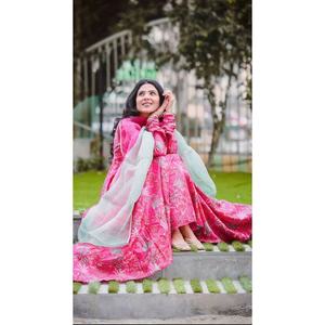 VESTIDO DE DISEÑADOR CHINON DE SEDA IMPRESO DIGITAL CON DUPATTA PINK - Product Image 4