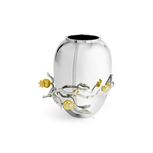 Jarrón de lujo Saleem International 2026 con diseño de granada, color plateado, de metal, con hoja de ginkgo marrón dorado - Product Image 1