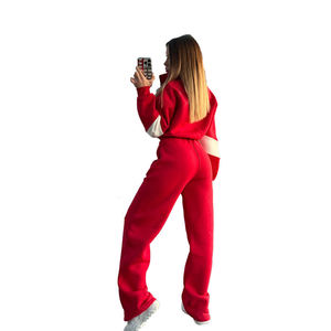 Ensemble de survêtement deux pièces en molleton de coton pour femme, avec sweat à capuche zippé color block rouge et pantalon large, style streetwear tendance - Product Image 4