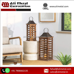 Lanterne en bois résistante aux intempéries The Patio's Friend avec un design unique pour la décoration et la personnalisation du jardin et du mariage - Product Image 2
