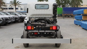 Used Isuzu NPR Heavy Truck Cab 8x4 >8L 12 Cylinders Euro 6 Diesel Engine Automatic Transmission Rear <b>Camera</b> Left FAST Gearbox - Product Image 6