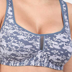 Sujetador Deportivo para Mujer Hecho en Pakistán, Sujetador Deportivo de Spandex y Nailon, Ropa Deportiva Activa para Mujer - Product Image 6