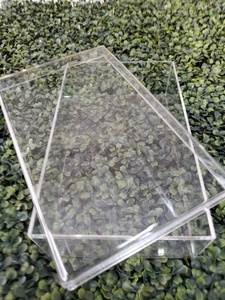 AMGE Boîte de rangement en acrylique transparent faite à la main Boîtes à bonbons en plastique durable Boîte d'emballage cadeau transparente Matériaux recyclés 12x6x2 pouces - Product Image 5