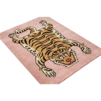 Tibetischer Tiger Handgetufteter Wollteppich in Zartrosa mit Tiermuster, Umweltfreundlicher Organischer Luxus-Teppich für die Heimdekoration