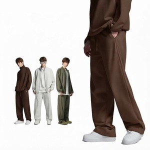 Pantalon de survêtement décontracté pour homme, coupe droite, en molleton bouclette, taille élastique, couleur unie, style rétro streetwear hip-hop. - Product Image 1