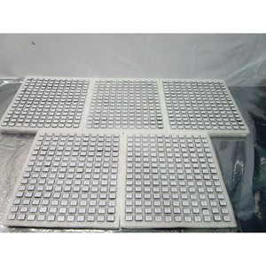 1 Lote de 825 LAIRD CM5740Z241B-10 Common Mode - Equipos y piezas de semiconductores de confianza globales de la marca Legacy - Product Image 1