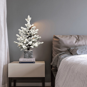 Albero di Natale Artificiale Decorativo da Esterno 60 cm, Pino Innevato con 189 Rami Misti PE/PVC, 3 Luci Bianche Calde 30 LED - Product Image 6