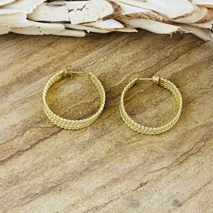 Nouvelle Arrivée Boucles d'Oreilles Créoles en Laiton Doré Torsadé pour Femme, Plaqué Or 18 carats, Bijoux Ethniques Chic en Métal Torsadé, Vente en Gros/OEM - Product Image 1