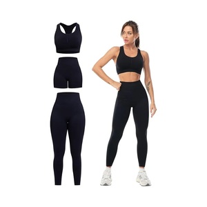 Conjunto de 3 piezas: Sujetador con tiras, leggings cortos y cómodos con efecto levanta glúteos, y banda de resistencia para gimnasio, uso interior/exterior y entrenamiento activo. - Product Image 1